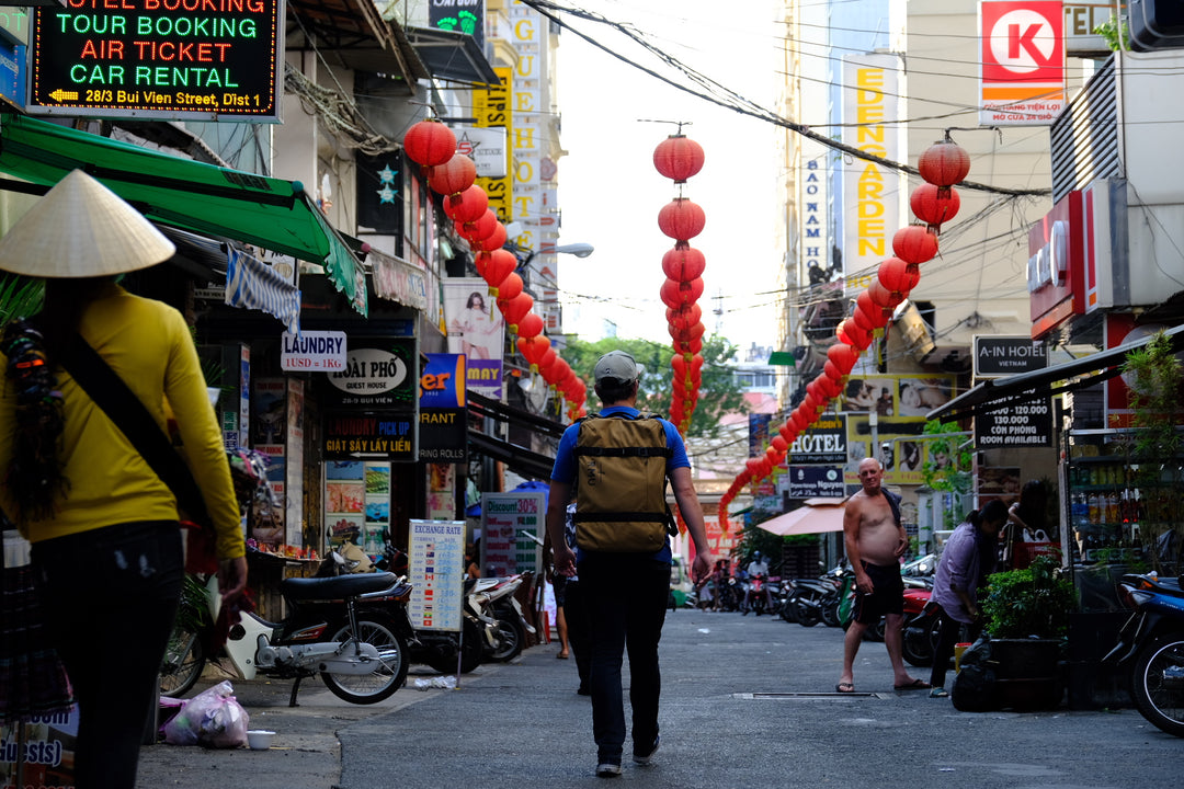 Around the world in 10 days with 1 bag