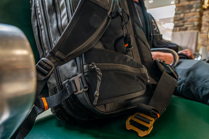 Mountain Briefcase 40L